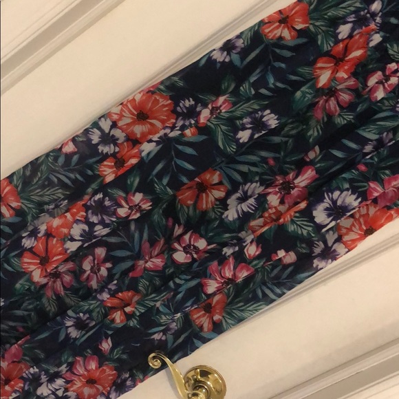 Girly & Flirty Tropical print Maxi dress - Picture 6 of 7